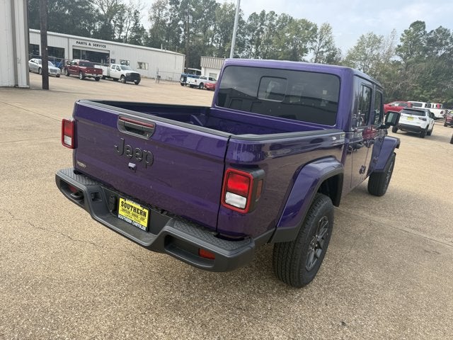 2026 Jeep Gladiator — detail view