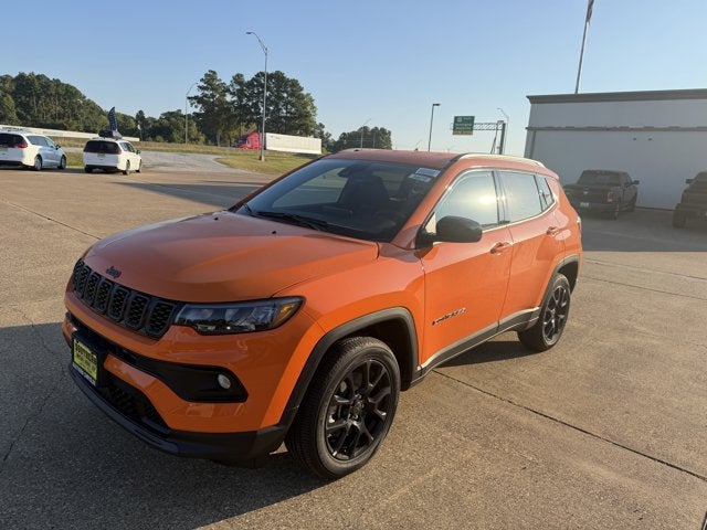 2026 Jeep Compass COMPASS LATITUDE ALTITUDE 4X4 in Joose Exterior Paint — front three-quarter view