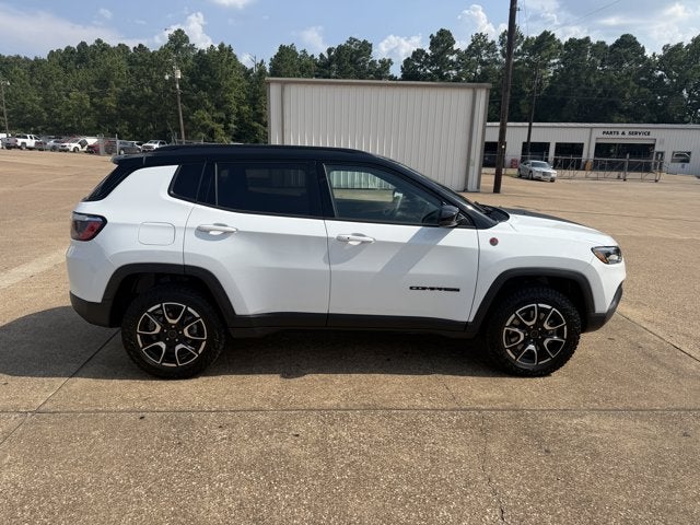 2025 Jeep Compass — side profile view